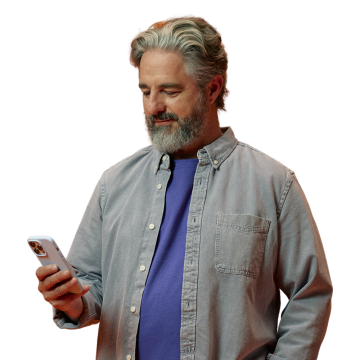 Man using the WiZ app